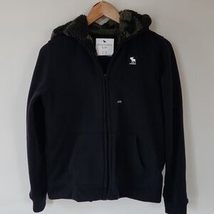 NWOT Abercrombie Sherpa Lined Zip-up Hoodie